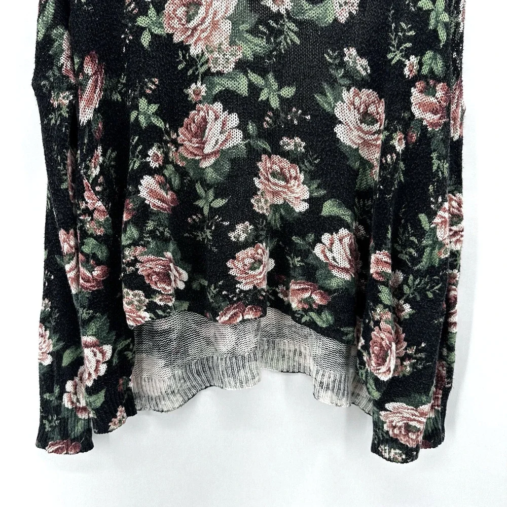 Show Me Your Mumu Bonfire Floral Sweater Size M Loose Knit Black‎ Pink Romantic